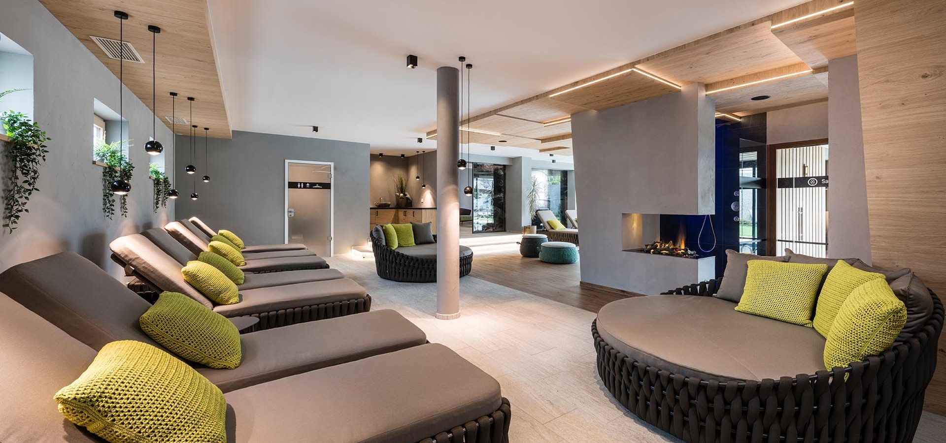 wohlfuehloase in brixen suedtirol sauna dampfbad kneippen schwimmbad pool 4 wohlfuehloase in brixen suedtirol sauna dampfbad kneippen schwimmbad pool 4